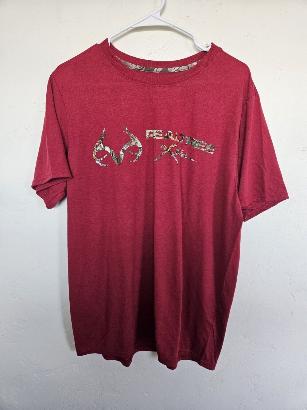 Realtree Men's Short Sleeve T-Shirt, Dark Red, Size L